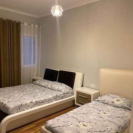 Appartamento Agnesa Apartament Gramsh Esterno foto